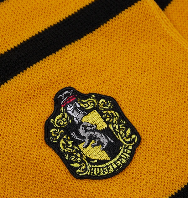 Warner Bros Hufflepuff Knitted Crest Scarf 4 Warner Bros Hufflepuff Knitted Crest Scarf - Image 2