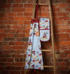 Warner Bros Hogwarts Express Apron -Warner Bros Platform934 product Apron2