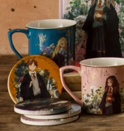 Warner Bros Yume Luna Lovegood Mug -Warner Bros YUME lifestyle Luna Mug2